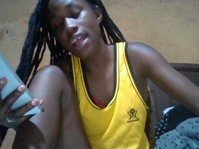 Sexyafricanah001 live cam on BongaCams