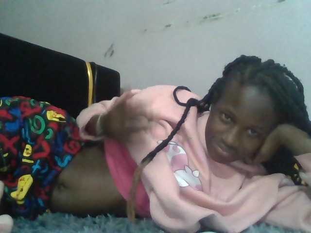 Sexyafricanah001 live cam on BongaCams
