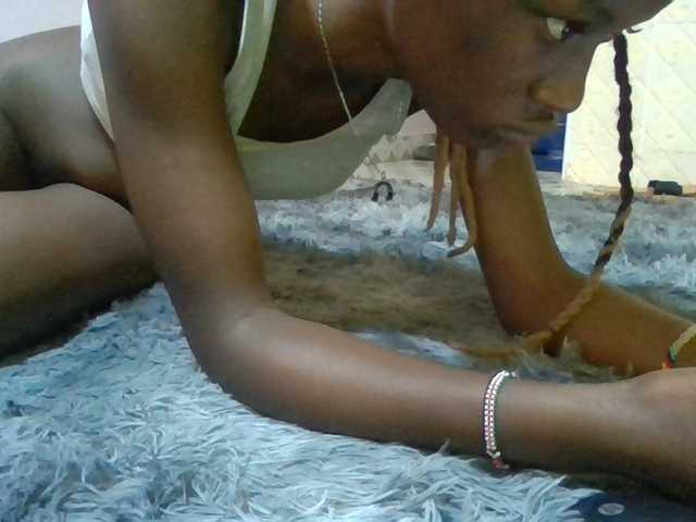 Sexyafricanah001 live cam on BongaCams