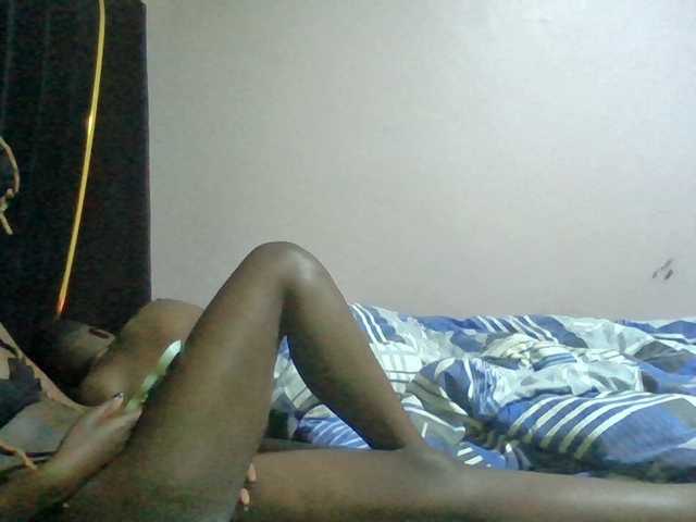 Sexyafricanah001 live cam on BongaCams