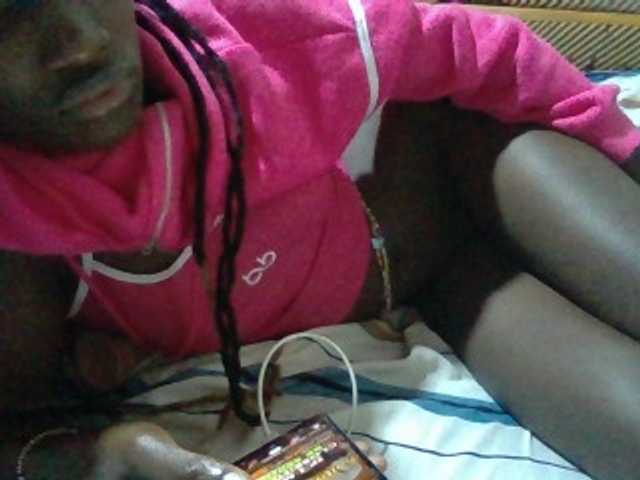Sexyafricanah001 live cam on BongaCams