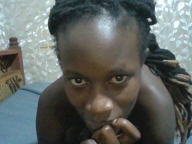 Sexyafricanah001 live cam on BongaCams