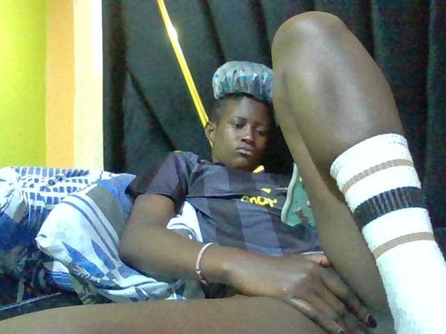 Sexyafricanah001 live cam on BongaCams