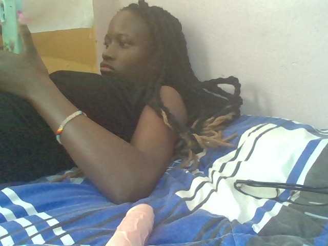 Sexyafricanah001 live cam on BongaCams