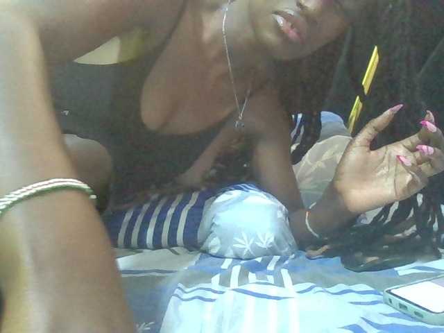 Sexyafricanah001 live cam on BongaCams