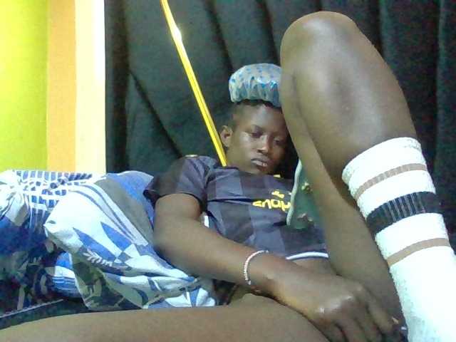 Sexyafricanah001 live cam on BongaCams