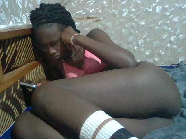 Sexyafricanah001 live cam on BongaCams