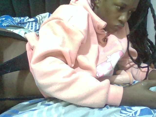 Sexyafricanah001 live cam on BongaCams