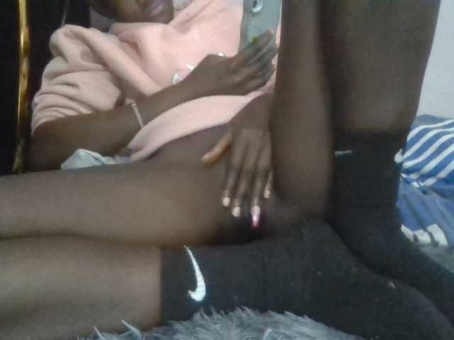 Sexyafricanah001 live cam on BongaCams