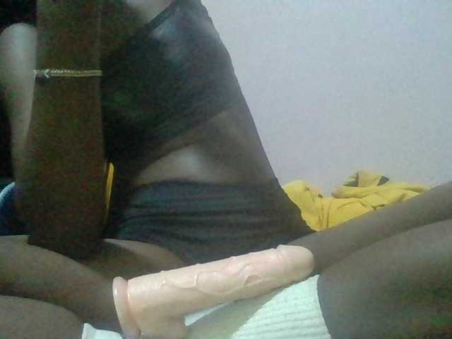 Sexyafricanah001 live cam on BongaCams