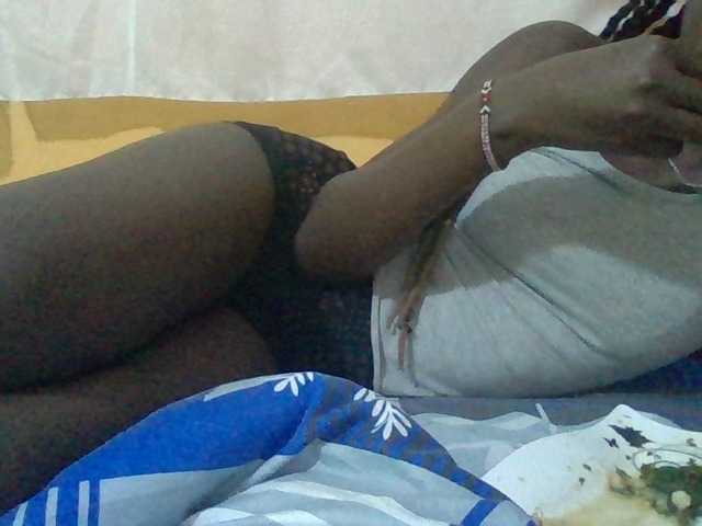 Sexyafricanah001 live cam on BongaCams