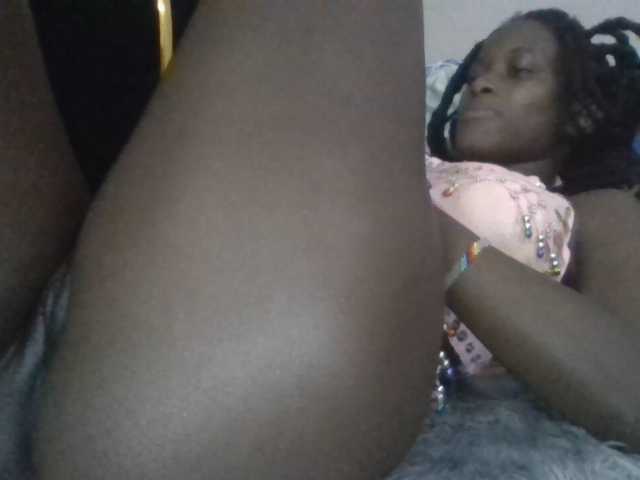 Sexyafricanah001 live cam on BongaCams