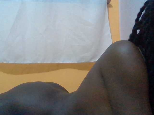 Sexyafricanah001 live cam on BongaCams