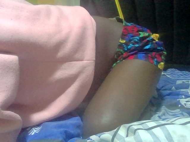 Sexyafricanah001 live cam on BongaCams
