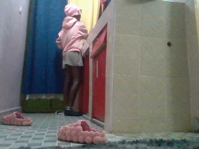 Sexyafricanah001 live cam on BongaCams