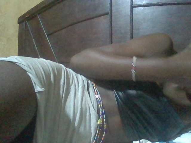 Sexyafricanah001 live cam on BongaCams