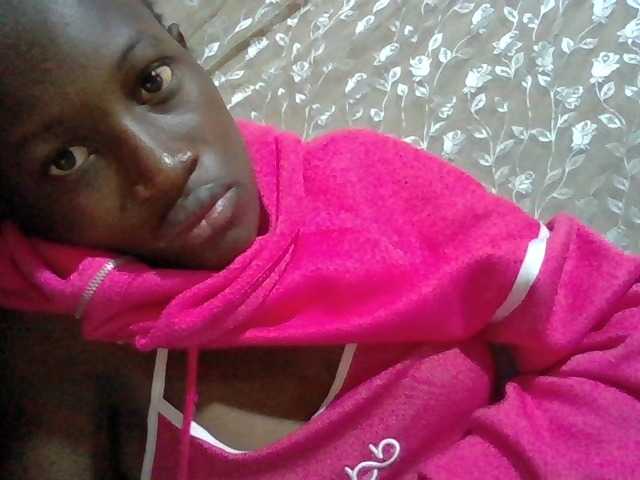 Sexyafricanah001 live cam on BongaCams