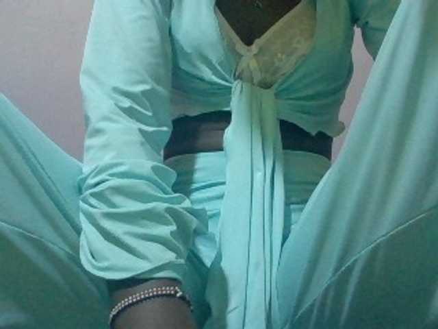 Sexyafricanah001 live cam on BongaCams