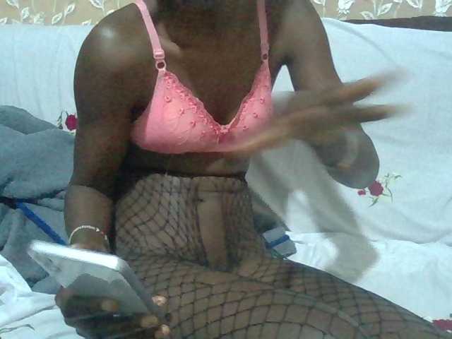Sexyafricanah001 live cam on BongaCams