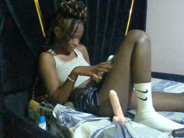 Sexyafricanah001 live cam on BongaCams