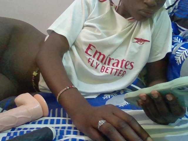 Sexyafricanah001 live cam on BongaCams