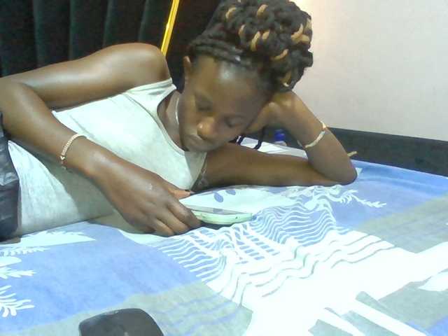 Sexyafricanah001 live cam on BongaCams