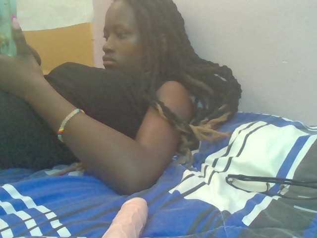 Sexyafricanah001 live webcam show
