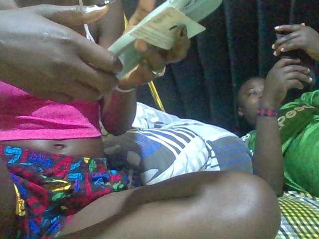Sexyafricanah001 live cam on BongaCams