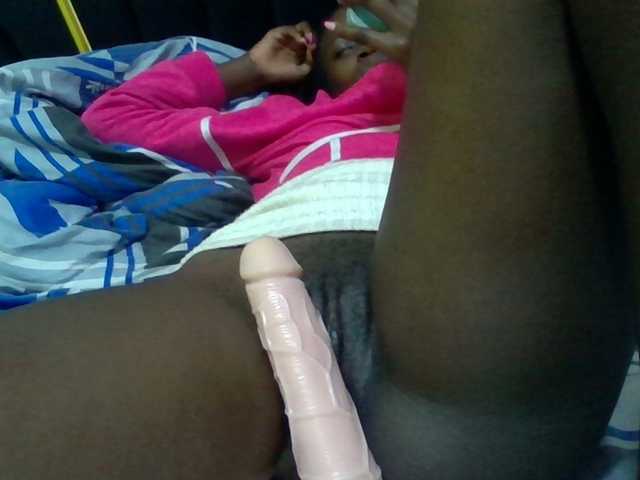 Sexyafricanah001 live cam on BongaCams