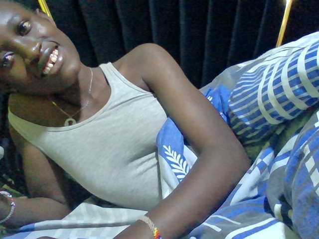 Sexyafricanah001 live cam on BongaCams