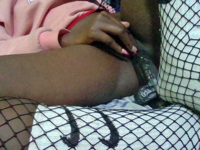 Sexyafricanah001 live cam on BongaCams