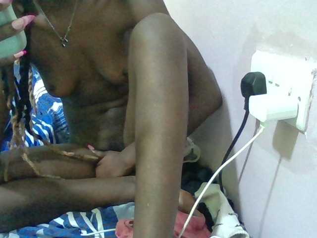 Sexyafricanah001 live cam on BongaCams