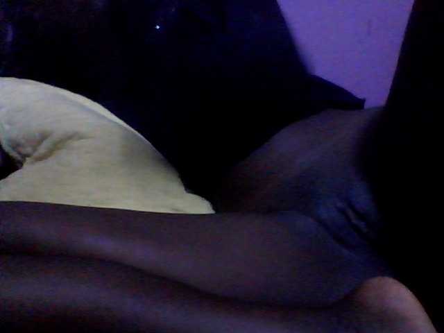 Sexyafricanah001 live cam on BongaCams