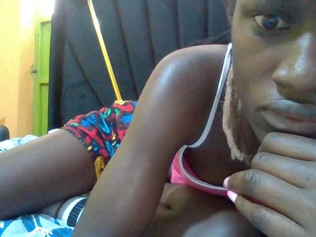 Sexyafricanah001 live cam on BongaCams