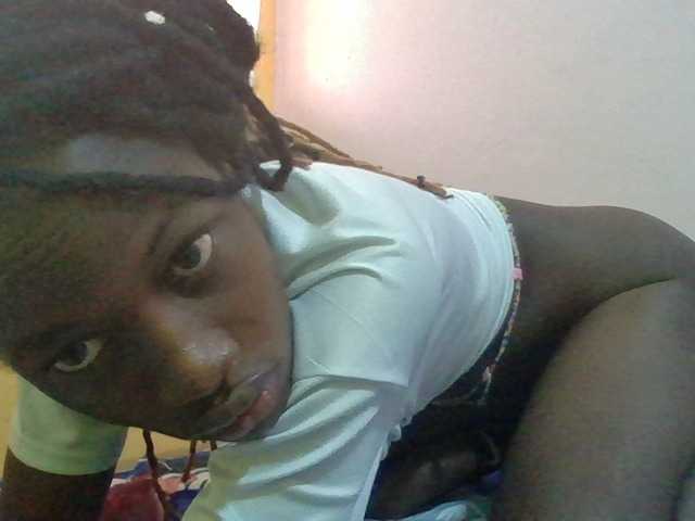 Sexyafricanah001 live cam on BongaCams