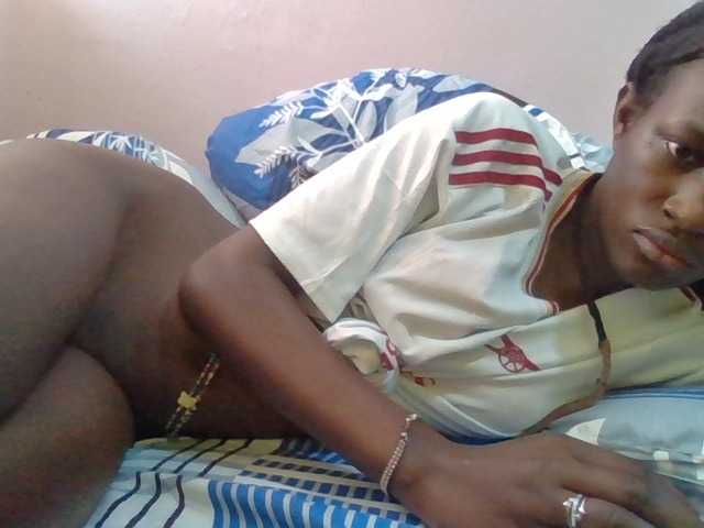 Sexyafricanah001 live cam on BongaCams