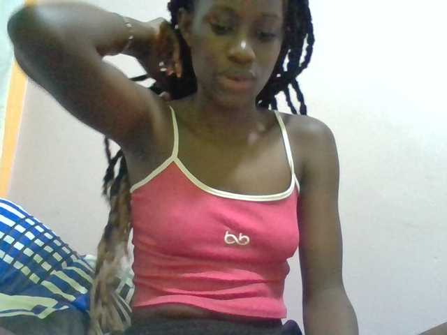 Sexyafricanah001 live cam on BongaCams
