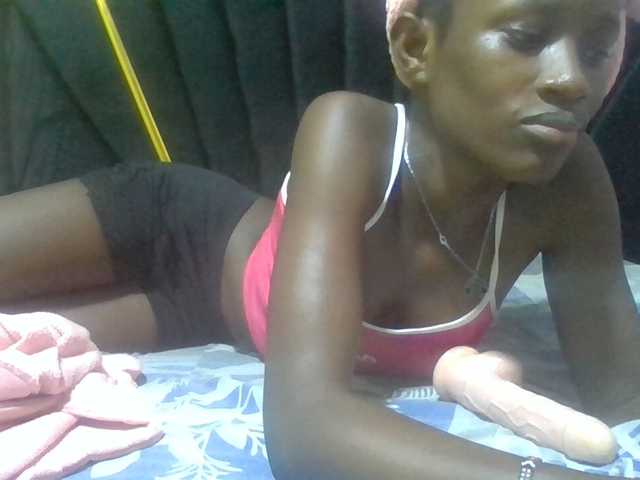 Sexyafricanah001 live cam on BongaCams