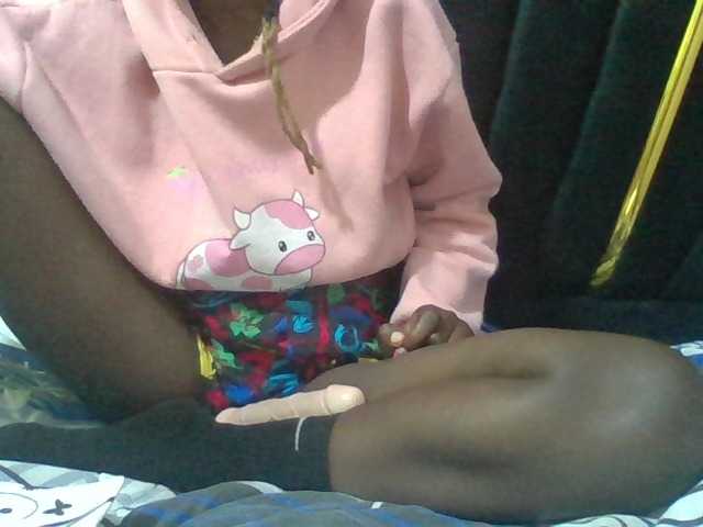 Sexyafricanah001 live cam on BongaCams