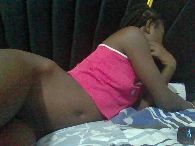 Sexyafricanah001 live cam on BongaCams