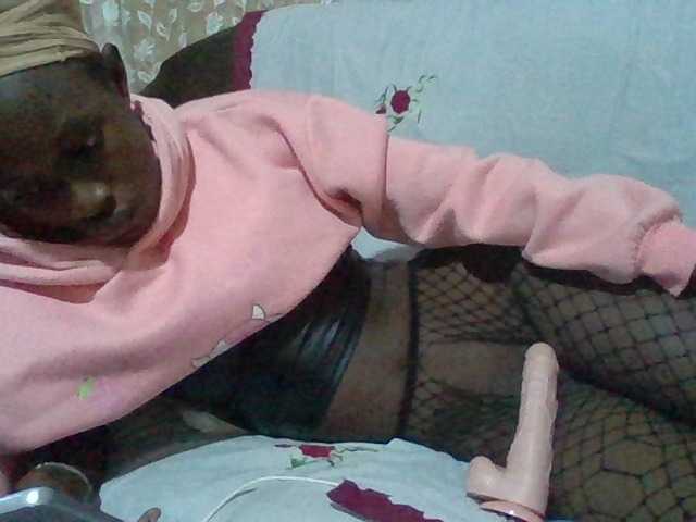 Sexyafricanah001 live cam on BongaCams