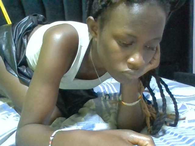 Sexyafricanah001 live cam on BongaCams