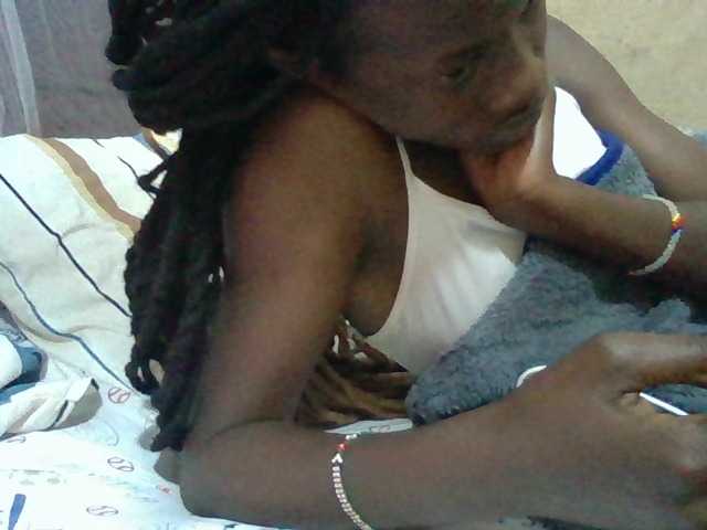 Sexyafricanah001 live cam on BongaCams