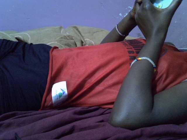 Sexyafricanah001 live cam on BongaCams