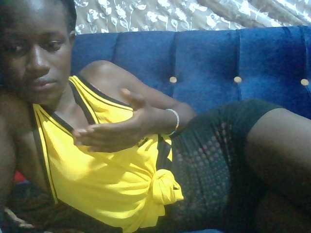 Sexyafricanah001 live cam on BongaCams
