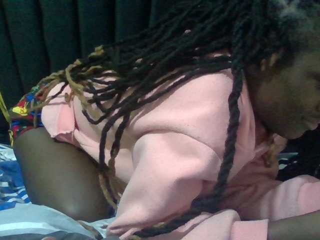 Sexyafricanah001 live cam on BongaCams