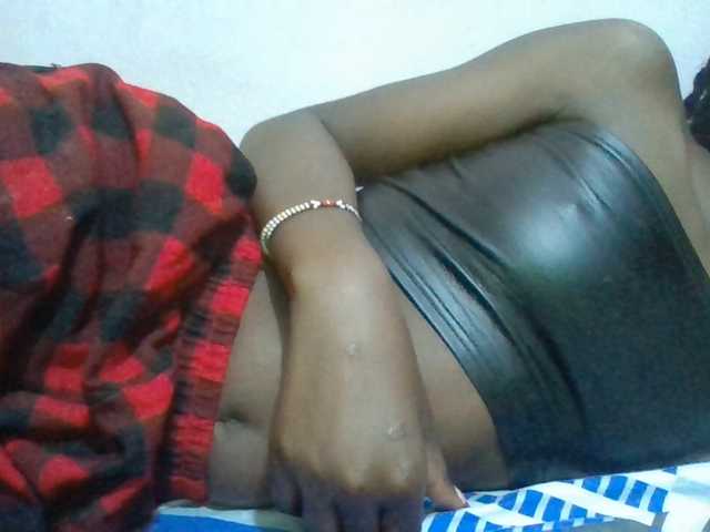 Sexyafricanah001 live cam on BongaCams