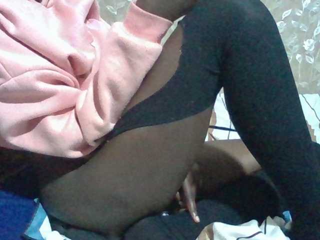Sexyafricanah001 live cam on BongaCams