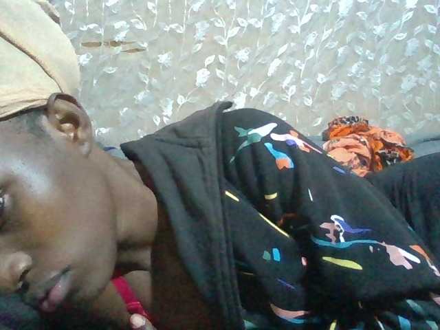 Sexyafricanah001 live cam on BongaCams