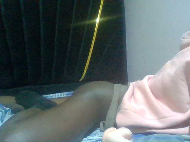 Sexyafricanah001 live cam on BongaCams